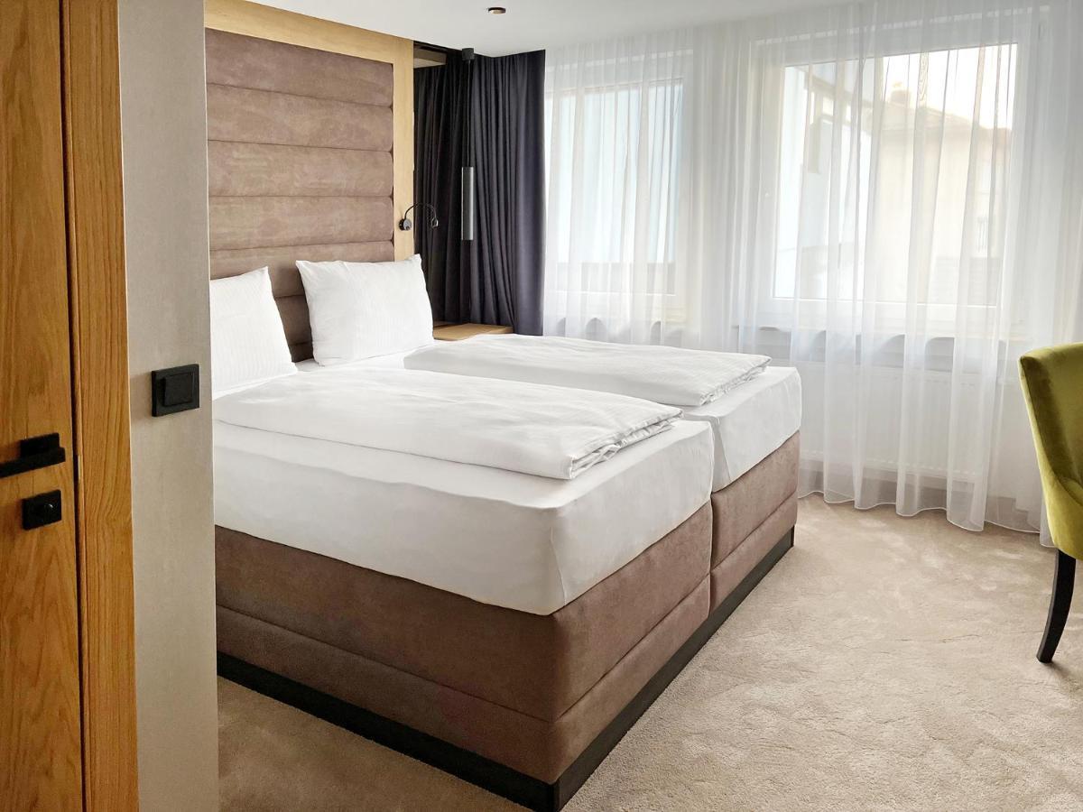 Dormero Hotel Ройтлинген Экстерьер фото